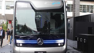 Keren, Bus Bandara Tanpa Sopir