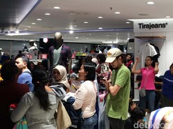 Matahari Pasaraya Blok M Gelar Diskon Sebelum Tutup, Ini Kata Pembeli