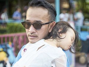 Foto-foto Ini Buktikan Ruben Onsu adalah Super Dad