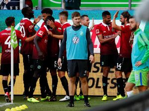 Tekuk Hamburg, Hannover Puncaki Klasemen