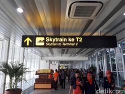Naik Skytrain Antar Terminal di Bandara Soekarno-Hatta Cuma 3 Menit