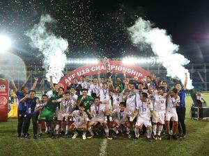 Menang 2-0 atas Malaysia, Thailand Juara Piala AFF U-18 Menang 2-0 atas Malaysia, Thailand Juara Piala AFF U-18