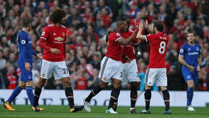 MU Sementara Unggul 1-0 atas Everton