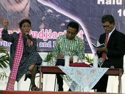 Menteri Susi Orang Ketiga yang Diberi Gelar Dr HC oleh ITS