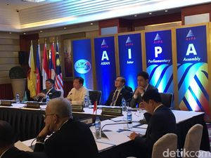 Alotnya Pembahasan Resolusi Rohingya di Pertemuan Parlemen ASEAN Alotnya Pembahasan Resolusi Rohingya di Pertemuan Parlemen ASEAN