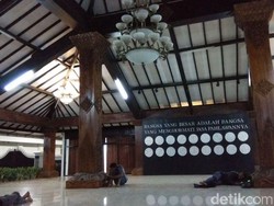 Walkot Batu Kena OTT KPK, Ucapan untuk Tabah Mengalir di FB Istri