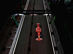 Raih Pole di Singapura, Vettel Mengaku Beruntung