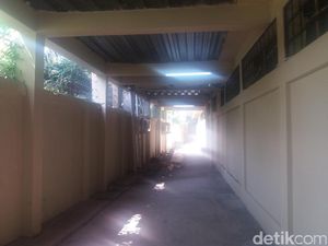 Aksi Warga Belakang Mapolres Jakbar Tangkap Tahanan Kabur