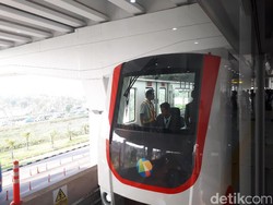 Percepat Skytrain Bandara Soetta, Rini Sempat Marahi 2 Bos BUMN Ini