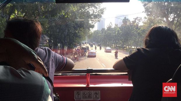 20 Kilometer per Jam Menikmati Jakarta