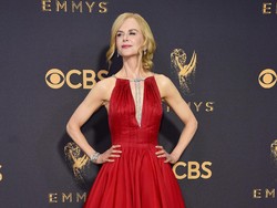 Nicole Kidman Pakai Sepatu Beda Sebelah Jadi Perhatian di Emmy Awards 2017