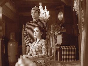 Foto: Inspirasi Foto Prewedding Bertema Jawa Kuno Ala Vicky Shu Foto: Inspirasi Foto Prewedding Bertema Jawa Kuno Ala Vicky Shu