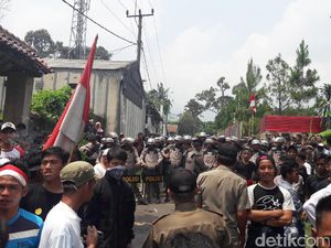 Pesantren Ibnu Masud Bogor Didemo, Warga Minta Ditutup Pesantren Ibnu Masud Bogor Didemo, Warga Minta Ditutup
