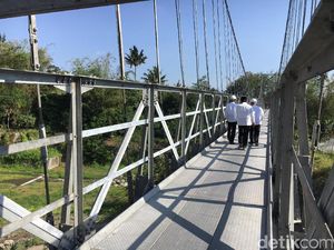 Jokowi: Jawa Butuh Ribuan Jembatan Gantung untuk Mobilitas Warga