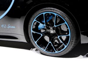 Ini yang Bikin Ban Bugatti Chiron Tembus Rp 1 Miliar