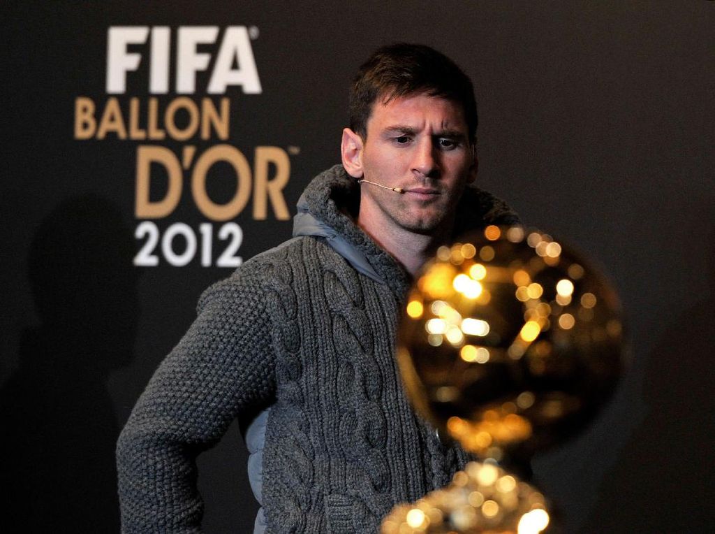 Cuma Pakai Kaus, 5 Gaya Lionel Messi Ini Seharga Motor Sport Cuma Pakai Kaus, 5 Gaya Lionel Messi Ini Seharga Motor Sport