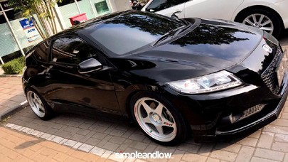 Honda CR-Z Simple and Low