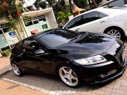 Honda CR-Z Simple and Low