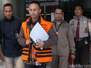 Bupati Pamekasan nonaktif Achmad Syafii Diperiksa KPK