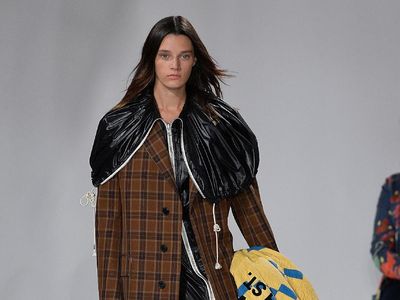 Foto: 25 Koleksi Terbaru Calvin Klein di New York Fashion Week 2017