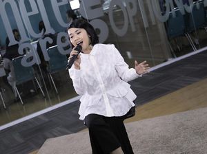 Radhini Tak Ragu Terjun ke Dunia Musik