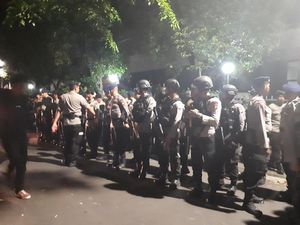 Hingga Malam Polisi Masih Berjaga di Gedung LBH Jakarta