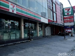 Ritel Ramai-ramai Tutup Gerai Tahun Ini, Ada Apa?