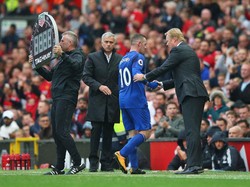 Tentang MU yang Baru Habisi Everton Usai Rooney Diganti