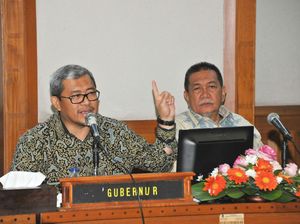 Kembali Sentil PKS, Fahri Ungkit Perjuangan Rayu Deddy Mizwar Kembali Sentil PKS, Fahri Ungkit Perjuangan Rayu Deddy Mizwar