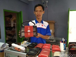 Kulit Ikan Pari untuk Dompet Iriana Jokowi Berasal dari Jepara