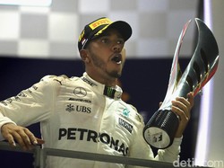 Hamilton Rayakan Kemenangan di GP Singapura Bersama Neymar