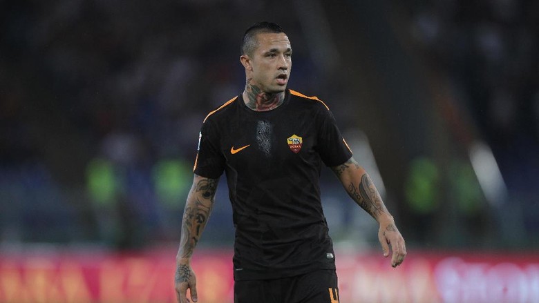 Nainggolan Dikabarkan ke Klub China, Roma: Tidak Ada Tawaran Nainggolan Dikabarkan ke Klub China, Roma: Tidak Ada Tawaran