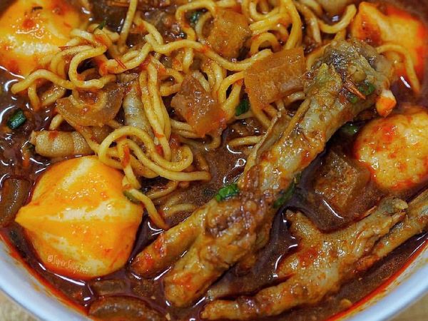 Bikin Ngiler! Ini Seblak yang Pedas Mantap Pilihan Netizen