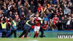 Offside! Fans Ditangkap Usai Heboh Rayakan Gol... yang Tak Sah