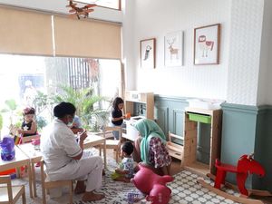 Di Kafe Homey Ini Ada Ruang Bermain dan Makanan Enak Khusus si Kecil Di Kafe Homey Ini Ada Ruang Bermain dan Makanan Enak Khusus si Kecil