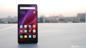Unboxing Xiaomi Mi Mix 2