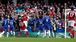 Offside! Fans Ditangkap Usai Heboh Rayakan Gol... yang Tak Sah