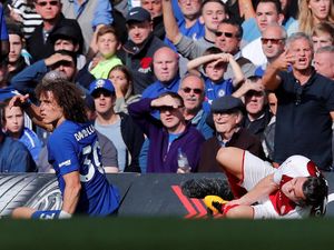 Chelsea Tak Akan Ajukan Banding Kartu Merah David Luiz