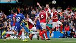 Offside! Fans Ditangkap Usai Heboh Rayakan Gol... yang Tak Sah