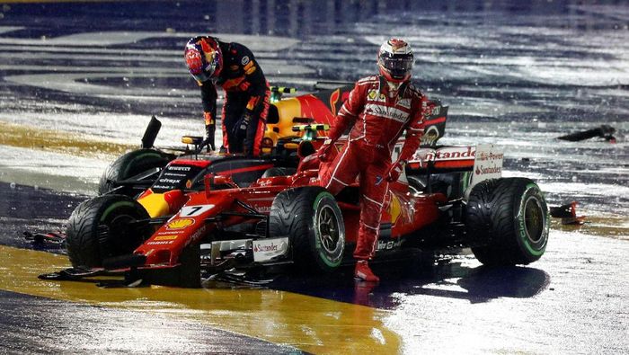 Kimi Raikkonen dan Max Verstappen (Edgar Su/Reuters) Kimi Raikkonen dan Max Verstappen (Edgar Su/Reuters)