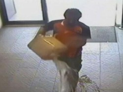 Pengungsi Myanmar Bakar Bank di Melbourne karena Motif Balas Dendam