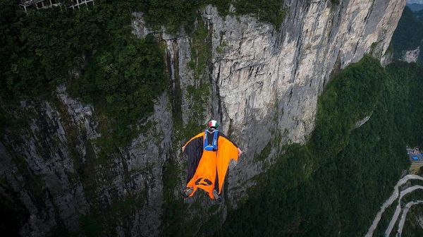 Foto: Loncat & Melayang Seperti Burung, Berani?