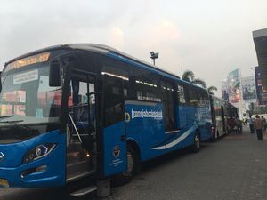 Keren, TransJ Premium Bekasi-Senayan Dilengkapi Wi-Fi dan Dikawal Keren, TransJ Premium Bekasi-Senayan Dilengkapi Wi-Fi dan Dikawal