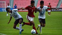 Hanya tiga menit berselang, Sutan Zico kembali menjebol gawang Timor Leste. Indonesia pun berbalik memimpin 2-1. Foto: dok. PSSI