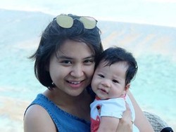 Anaknya Dinyinyirin Netizen, Ini Jawaban Putri Titian
