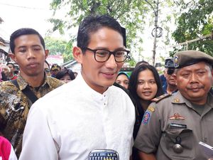 Ke Johar Baru, Sandiaga Tanya RW Soal Pencegahan Tawuran