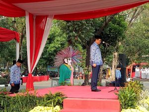 Djarot Pimpin Upacara Peringatan Ikada, Puluhan PNS Telat