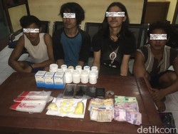 Polres Kepulauan Seribu Tangkap 4 Penjual Obat Keras