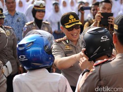 Polisi Masuk Sekolah, Ingatkan Pelajar Tak Kendarai Motor