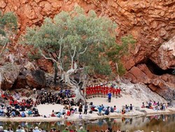 Ngarai Terpencil di Australia Diubah Jadi Panggung Konser